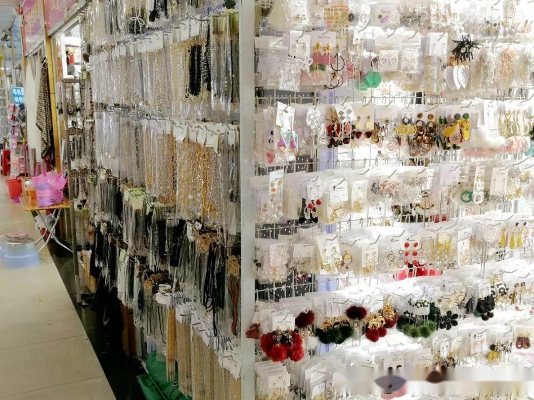 浙江义乌 探访中国小商品之都，千万种商品的贸易传奇