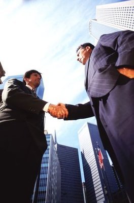 从批发贸易到商业长青 构筑稳健增长的五维模型